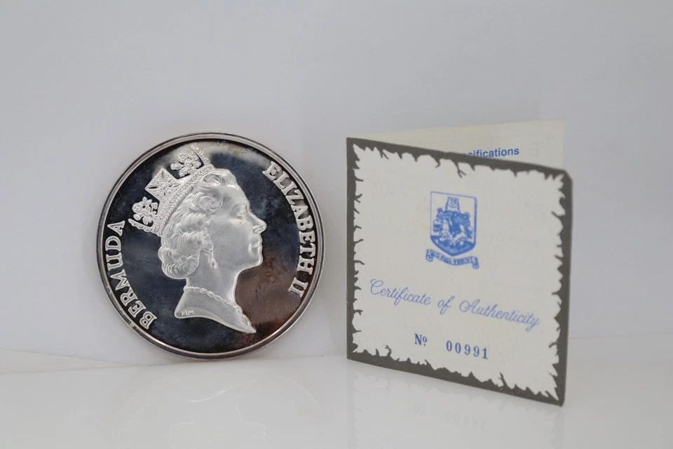 1987 BERMUDA "WRECK OF THE SEA VENTURE" 5 OZ .999 SILVER PROOF W/ COA (1 of 2)