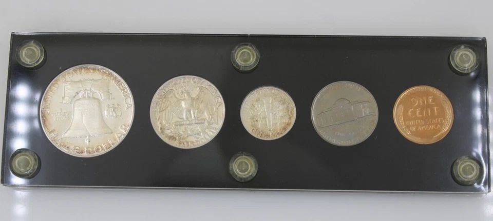 1953 UNITED STATES MINT PROOF SET BLACK HARD PLASTIC HOLDER (1 of 2)