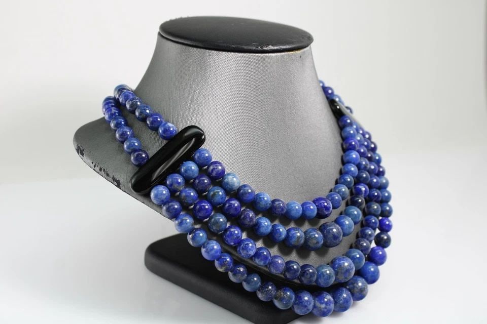 JAY KING DESIGNS DTR, BLUE LAPIS LAZULI ONYX MULTI-STRAND BEAD NECKLACE: JAY KING DESIGNS DTR, BLUE LAPIS LAZULI ONYX MULTI-STRAND BEAD NECKLACE Description Jay King Designs- DTR, Blue Lapis Lazuli & Onyx Multi-Strand Bead Necklace Item is in great condition. May show sign