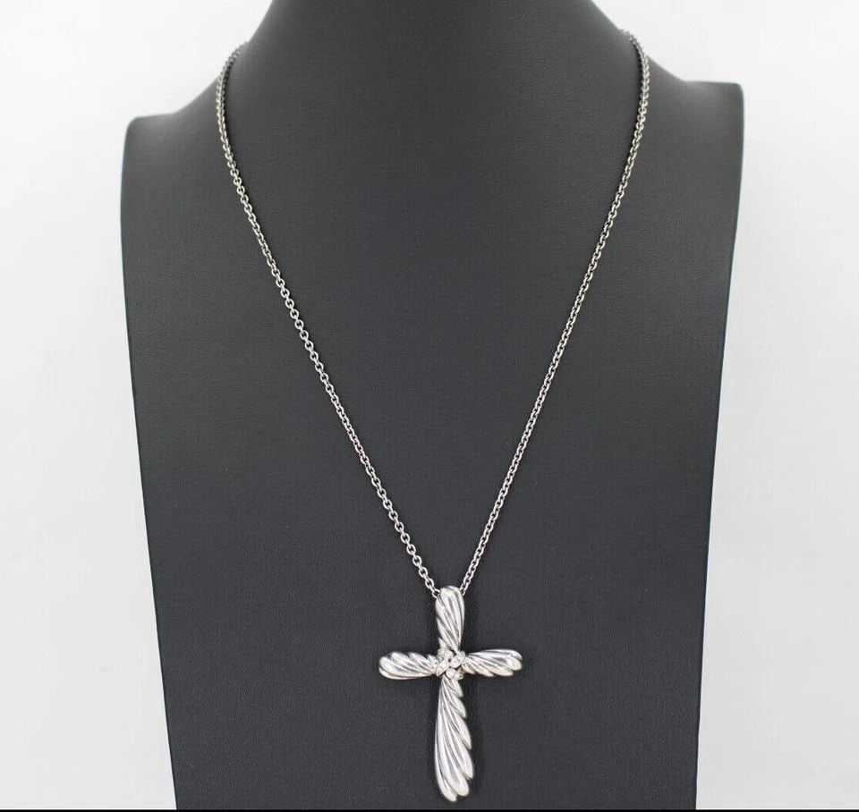 DESIGNER STERLING SILVER 925 CABLE DIAMOND CROSS PENDANT ADJUSTABLE 19" NECKLACE: DESIGNER STERLING SILVER 925 CABLE DIAMOND CROSS PENDANT ADJUSTABLE 19" NECKLACE Description Designer Sterling Silver 925 Cable Diamond Cross Pendant Adjustable 19" Necklace The necklace and pendant a