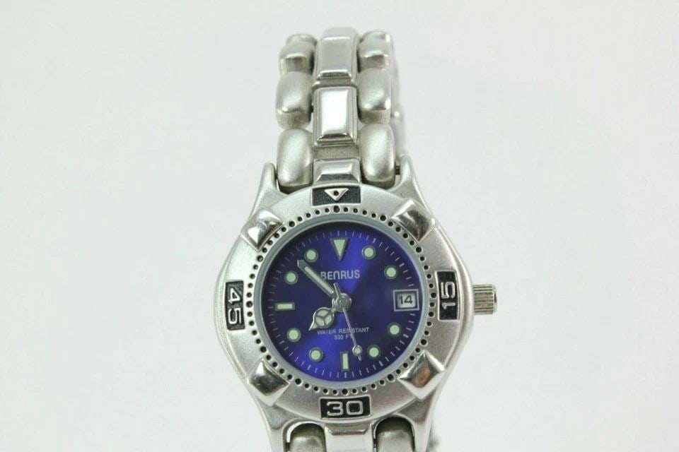 LADIES NICE BENRUS BN6011 DARK BLUE DIAL WATER RESISTANT 330FT WRIST WATCH: LADIES NICE BENRUS BN6011 DARK BLUE DIAL WATER RESISTANT 330FT WRIST WATCH Description Nice Benrus BN6011 Dark Blue Dial Water Resistant 330ft Wrist Watch New battery Installed. Shows signs of wear sc