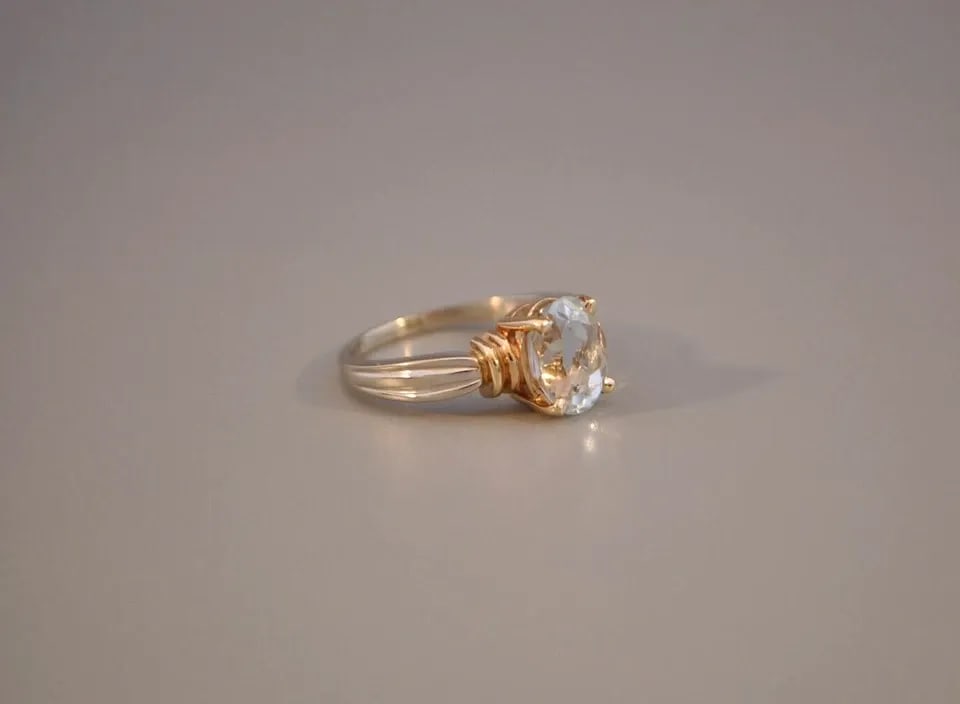 14K SOLID GOLD NATURAL LIGHT BLUE TOPAZ RING - GEMSTONE SOLITAIRE TWO TONE 7.75 (1 of 2)