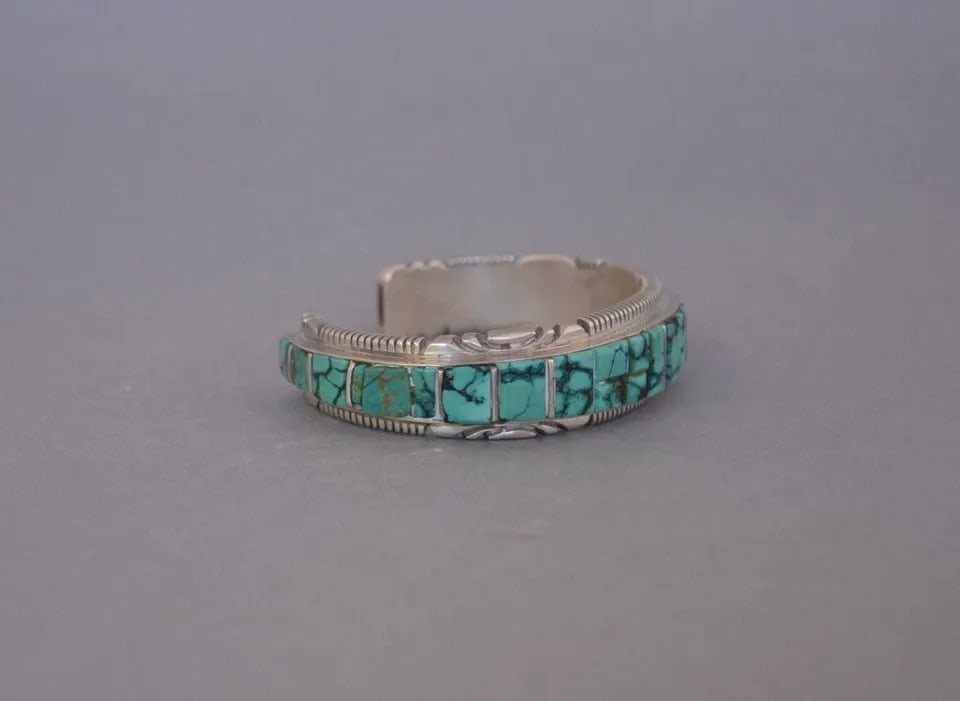 THOMAS FRANCISCO - NAVAJO STERLING SILVER BRACELET CUFF - TURQUOISE - 6 3/4": THOMAS FRANCISCO - NAVAJO STERLING SILVER BRACELET CUFF - TURQUOISE - 6 3/4" This vintage sterling silver bracelet has been beautifully crafted by Navajo silversmith Thomas Francisco. It has thick ste