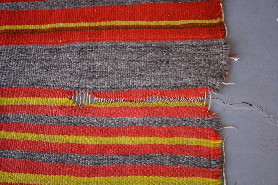 EARLY NAVAJO CHILD'S WEARING BLANKET - CIRCA 1890S - STRIPES, SOFT WOOLS (1 of 2)