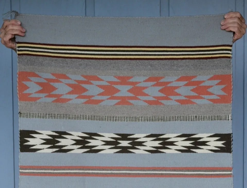 VINTAGE NAVAJO RUG - BANDED STRIPE DESIGN - TIGHTLY WOVEN - 40" X 28": VINTAGE NAVAJO RUG - BANDED STRIPE DESIGN - TIGHTLY WOVEN - 40" X 28" This Navajo rug has been beautifully and tightly woven. It shows a great banded striped design with 2 center bands of black and wh