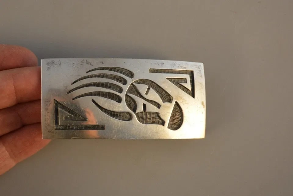VINTAGE HOPI SILVER BELT BUCKLE - BADGER PAW - DANIEL PHILLIPS - HOPI CRAFTS (1 of 2)