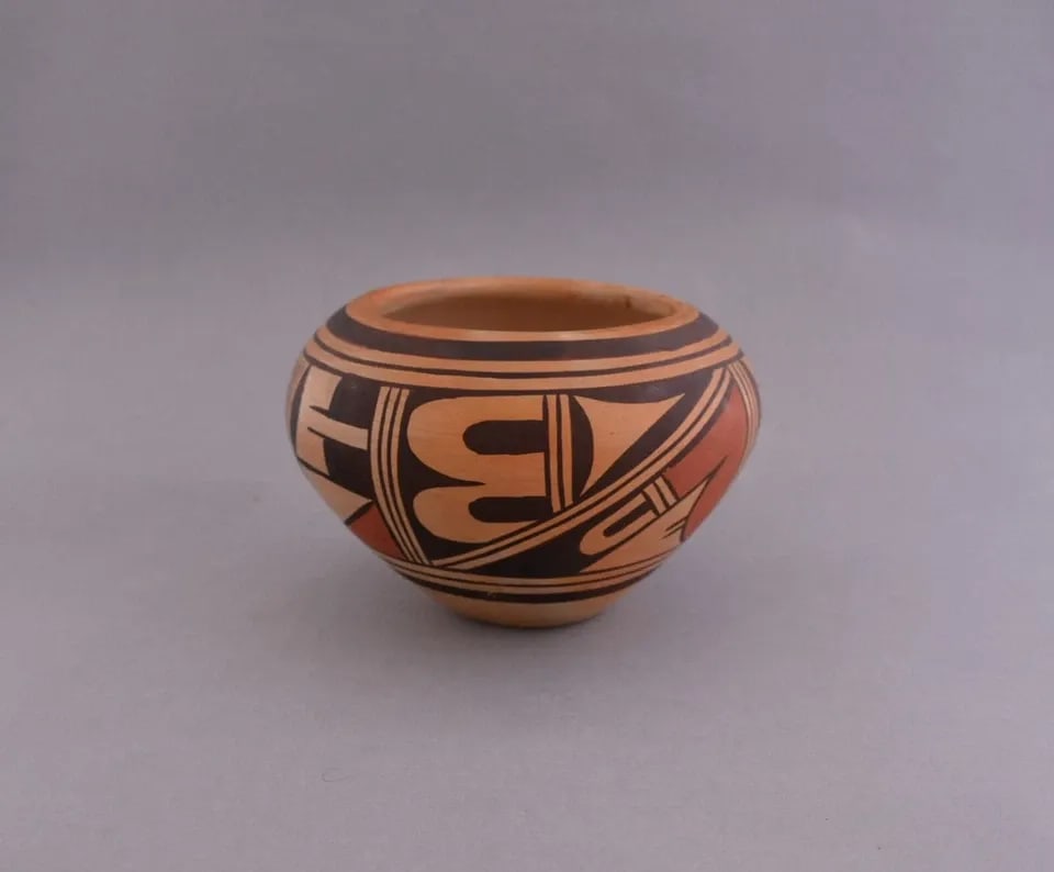 ETHEL YOUVELLA (1919-2006) OLD HOPI POLYCHROME POT - 3 3/4" X 5 3/4" (1 of 2)
