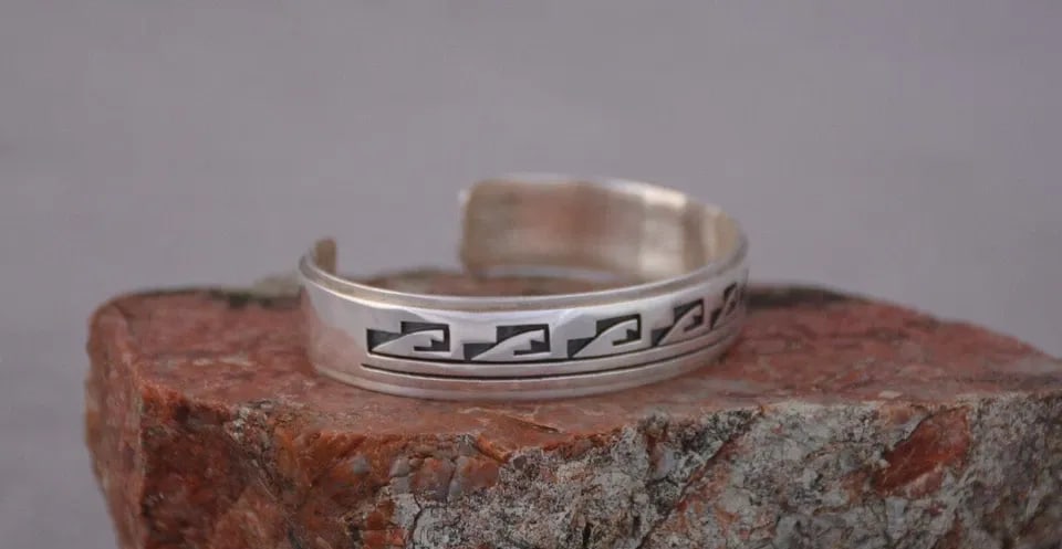 AUGUSTINE MOWA - HOPI STERLING SILVER 1/2" WIDE CUFF BRACELET - 6 7/8" (1 of 2)
