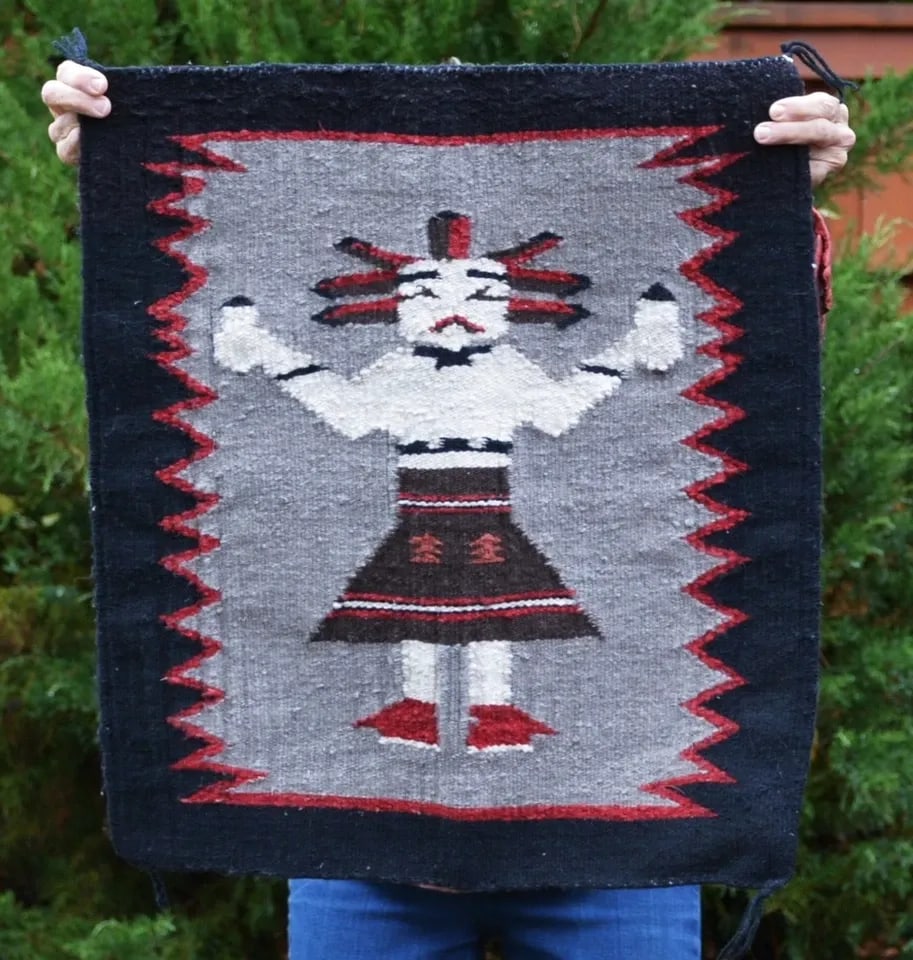 VINTAGE NAVAJO RUG - PICTORIAL - SINGLE YEI FIGURE - FEATHERS - 25.5" X 23" (1 of 2)