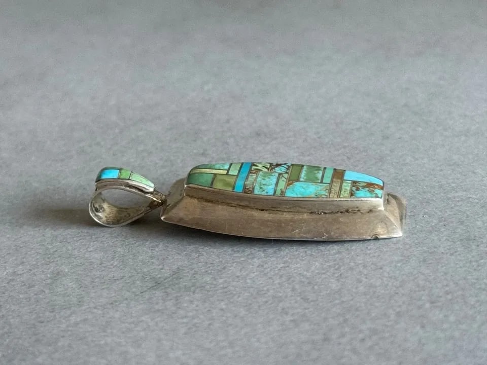VINTAGE ZUNI STERLING SILVER WITH INLAID TURQUOISE MOSAIC PENDANT SIGNED (1 of 2)