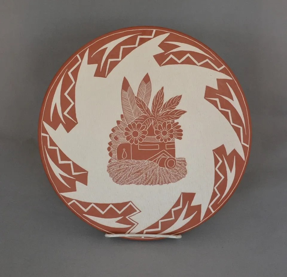 BERT JOJOLA - ISLETA PUEBLO FINELY ETCHED POTTERY PLATE - KACHINA LIGHTNING 10" (1 of 2)