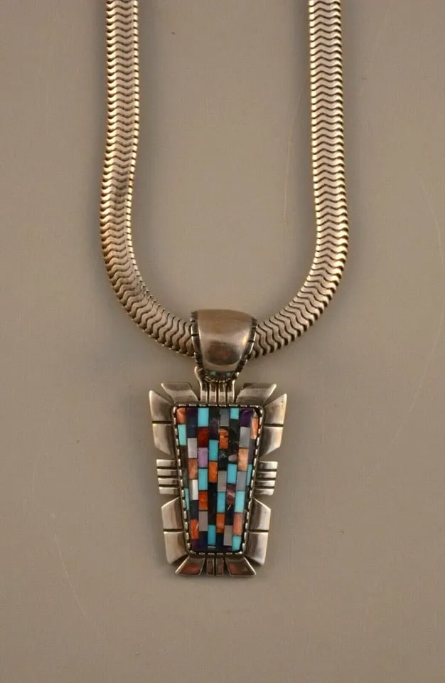 VINTAGE SOUTHWEST SILVER MICRO INLAY MULTI-STONE PENDANT NECKLACE - RELIOS - 18": VINTAGE SOUTHWEST SILVER MICRO INLAY MULTI-STONE PENDANT NECKLACE - RELIOS - 18" Item Description: This vintage sterling silver necklace has a pendant with intricate multi-stone microchip inlay set in
