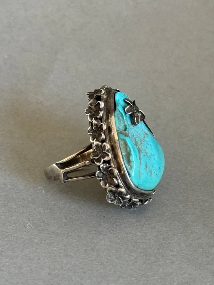 VINTAGE UNWORN STERLING SILVER AND TURAQUOISE FLORAL RING SIZE 9 1/4 (1 of 2)