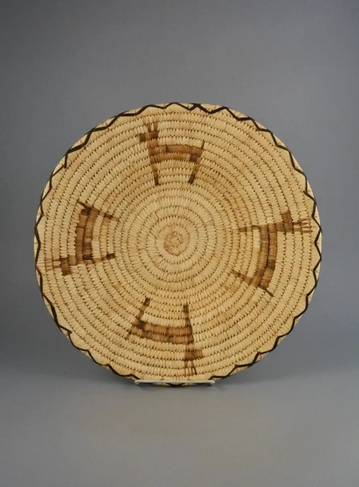 VINTAGE TOHONO O'ODHAM PAPAGO INDIAN PICTORIAL BASKET - 4 DEER - 13 1/4" (1 of 2)