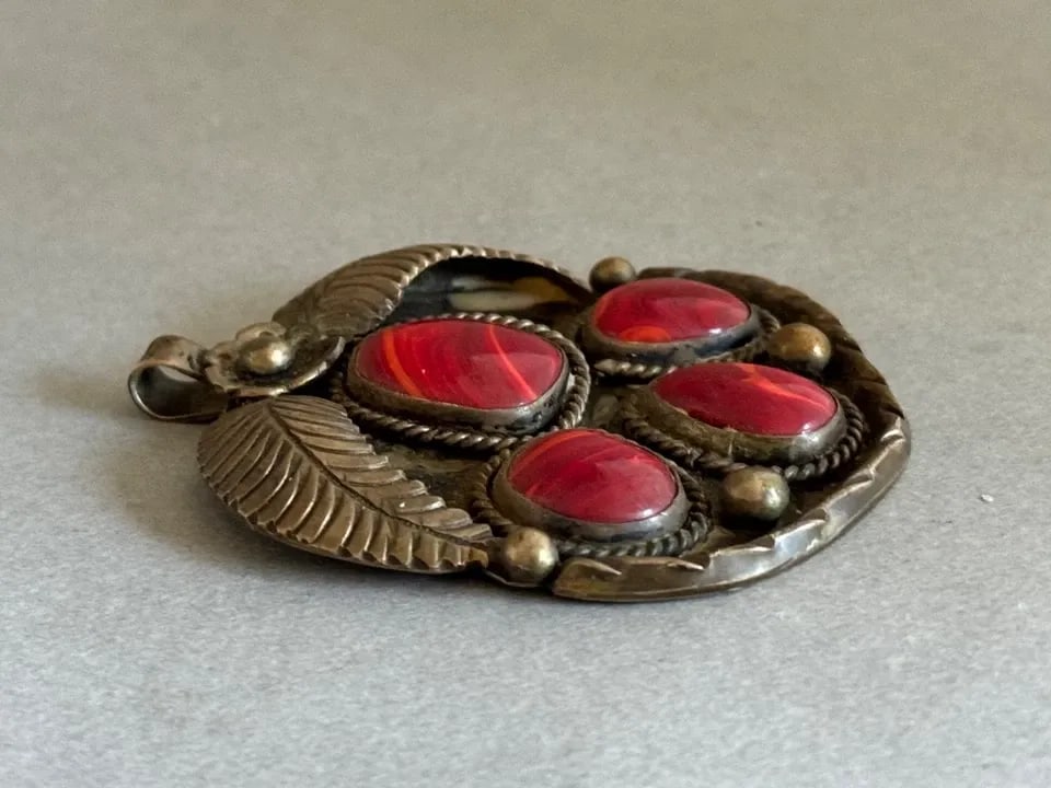 LARGE OLD PAWN STERLING SILVER WITH RED STONES AND LEAVES PENDANT (1 of 2)