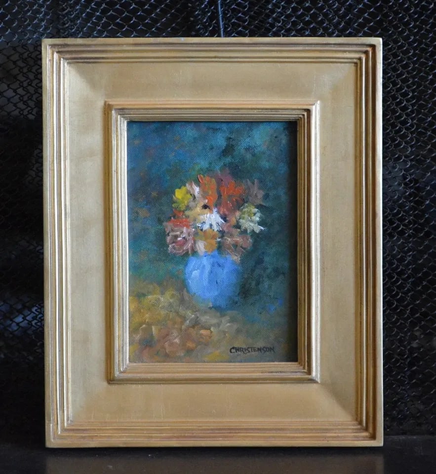 R. W. CHRISTENSON - SMALL OIL PAINTING - STILL LIFE FLOWERS IN VASE - FRAMED: R. W. CHRISTENSON - SMALL OIL PAINTING - STILL LIFE FLOWERS IN VASE - FRAMED This lovely still life oil painting was done by R. W. Christenson. It is oil on board and signed in the lower right. The pa