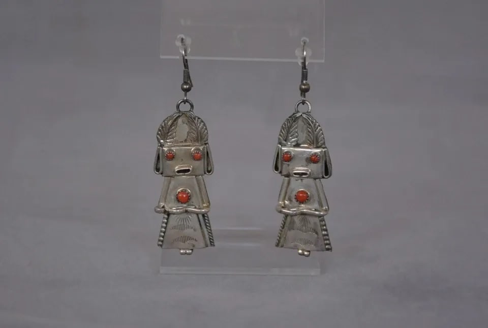 VINTAGE NAVAJO STERLING SILVER KACHINA EARRINGS - CORAL - 2.5" DROP - DANGLES (1 of 2)