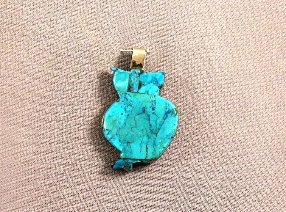 OLD PAWN ZUNI OWL INLAYED PENDANT AND MATCHING RING SIZE 7 1/4 (1 of 2)