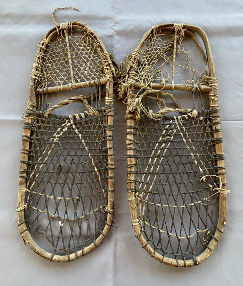 ANTIQUE OLD NATIVE AMERICAN HANDMADE WOVEN SNOWSHOES - CHILDS?: ANTIQUE OLD NATIVE AMERICAN HANDMADE WOVEN SNOWSHOES - CHILDS? Item Description: This is a Old Native pair of snowshoes - possibly for a child. They measure 17" long by 7" across. Made From Local Tree