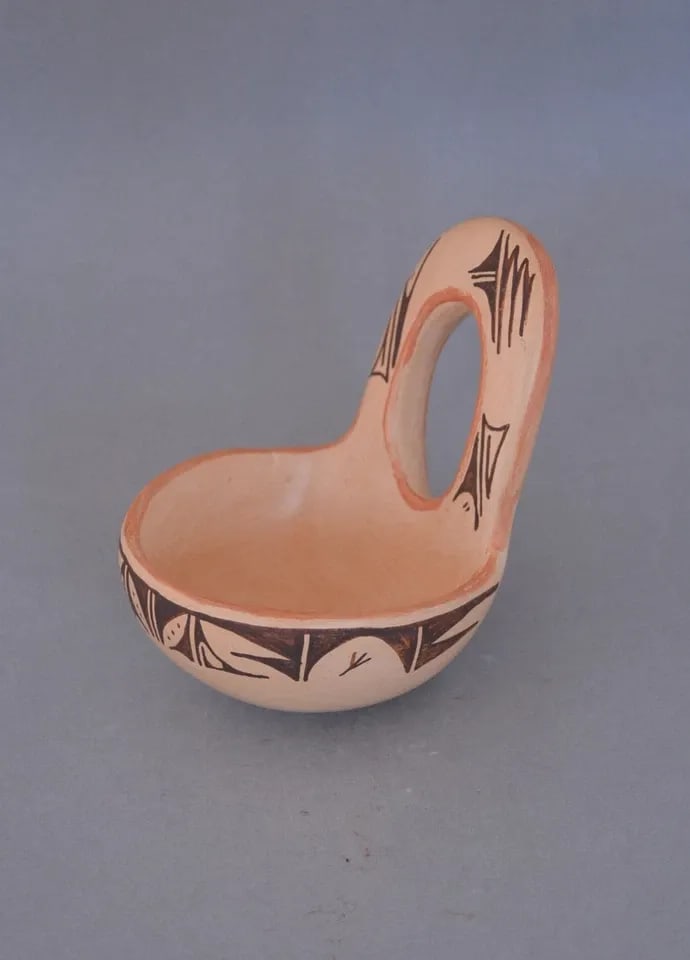 JOLYNN SILAS - HOPI LADLE POT - 4 1/4" HIGH (1 of 2)