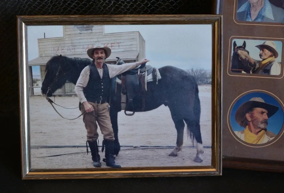 PHOTOGRAPHS OLD WEST COWBOY JAG - SACRAMENTO CALIF STATE FAIR - ARIZONA: PHOTOGRAPHS OLD WEST COWBOY JAG - SACRAMENTO CALIF STATE FAIR - ARIZONA Item Description: This collection of photographs was purchased together from an estate here in Arizona. The back of the photo of