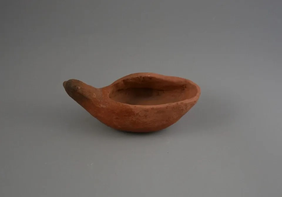 VINTAGE PUEBLO INDIAN CLAY FETISH BIRD POT BOWL - 5 3/8" LONG (1 of 2)