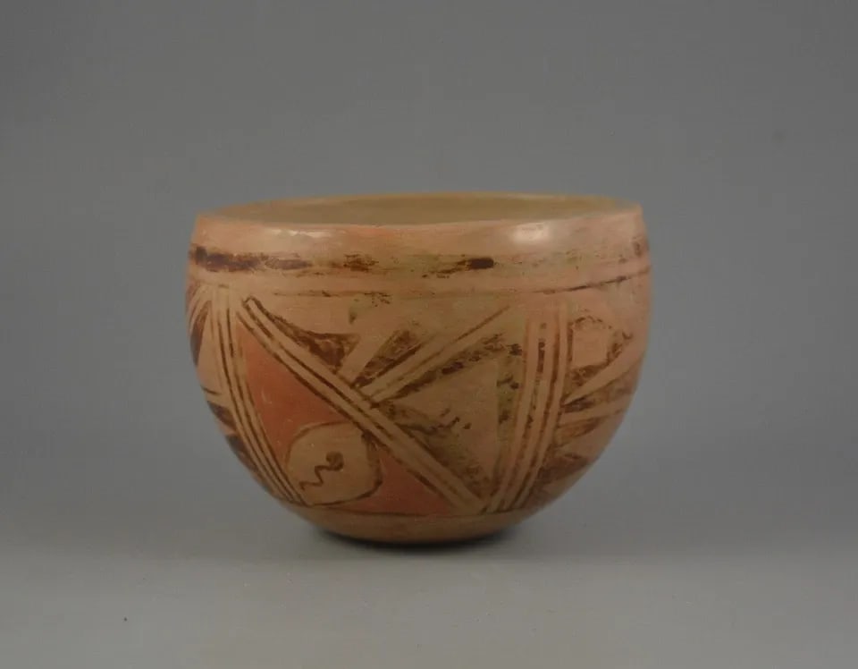 VINTAGE HOPI POT BOWL - TRADITIONAL POLYCHROME - PAT HONIE (1 of 2)