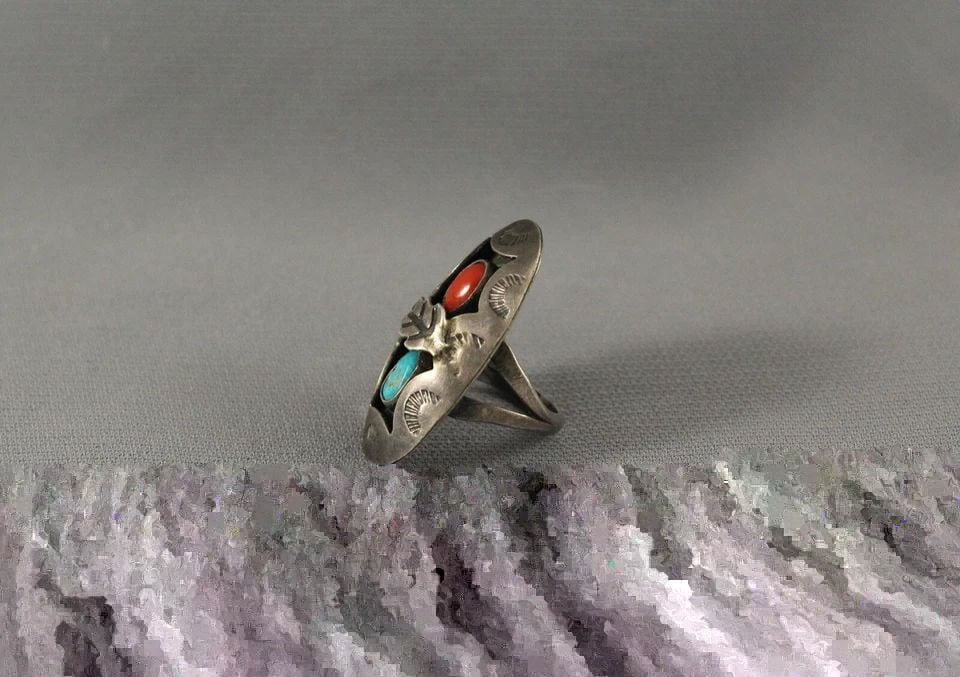 OLD PAWN NAVAJO STERLING SILVER AND TURQUOISE AND CORAL RING SIZE 6: OLD PAWN NAVAJO STERLING SILVER AND TURQUOISE AND CORAL RING SIZE 6 Item Description: 1 3/8" Tall