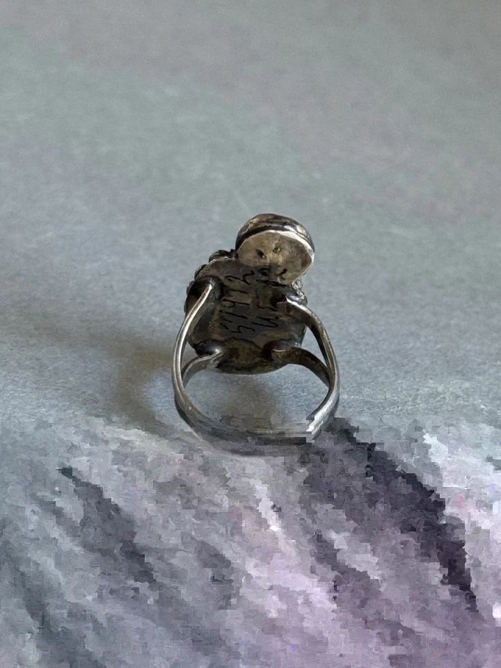 OLD PAWN NAVAJO STERLING SILVER WITH TURQUOISE RING. SIZE 5 1/4: OLD PAWN NAVAJO STERLING SILVER WITH TURQUOISE RING. SIZE 5 1/4 Old Pawn Navajo Sterling Silver with Turquoise Ring. Size 5 1/4 1” tall
