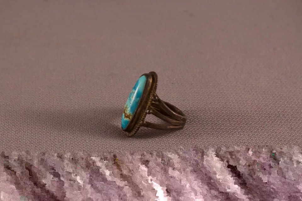 OLD PAWN NAVAJO INDIAN TURQUOISE RING SIZE 3 1/4 (1 of 2)