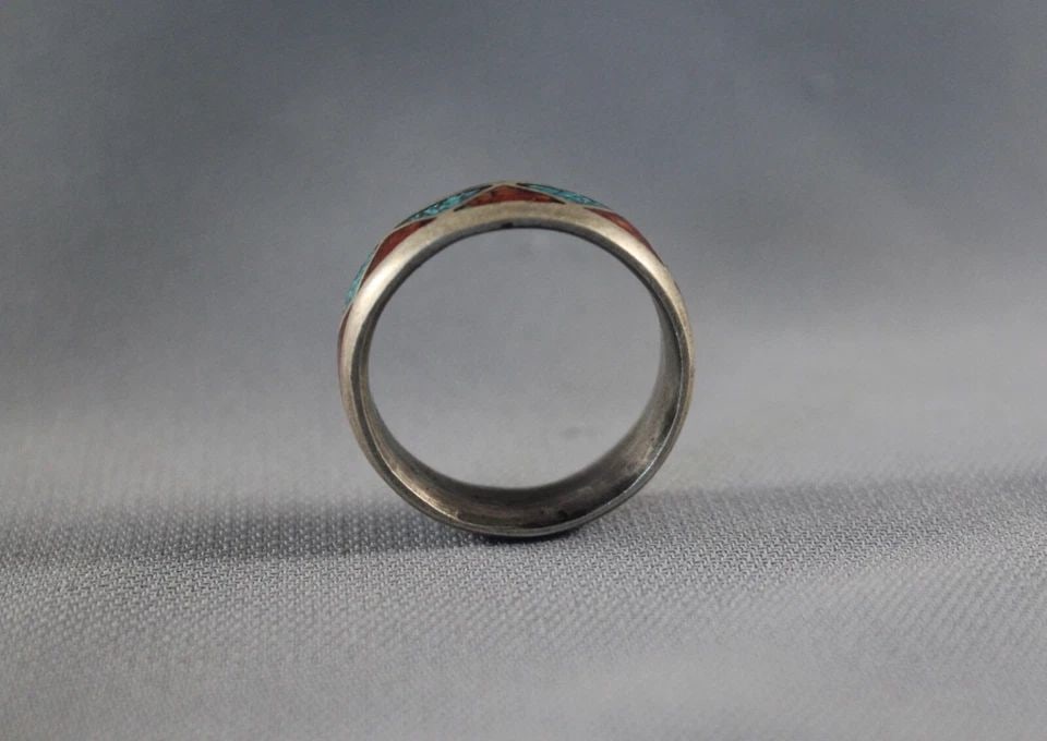 OLD PAWN NAVAJO STERLING SILVER AND TURQUOISE, CORAL RING SIZE 11: OLD PAWN NAVAJO STERLING SILVER AND TURQUOISE, CORAL RING SIZE 11 Item Description: 3/8” tall P