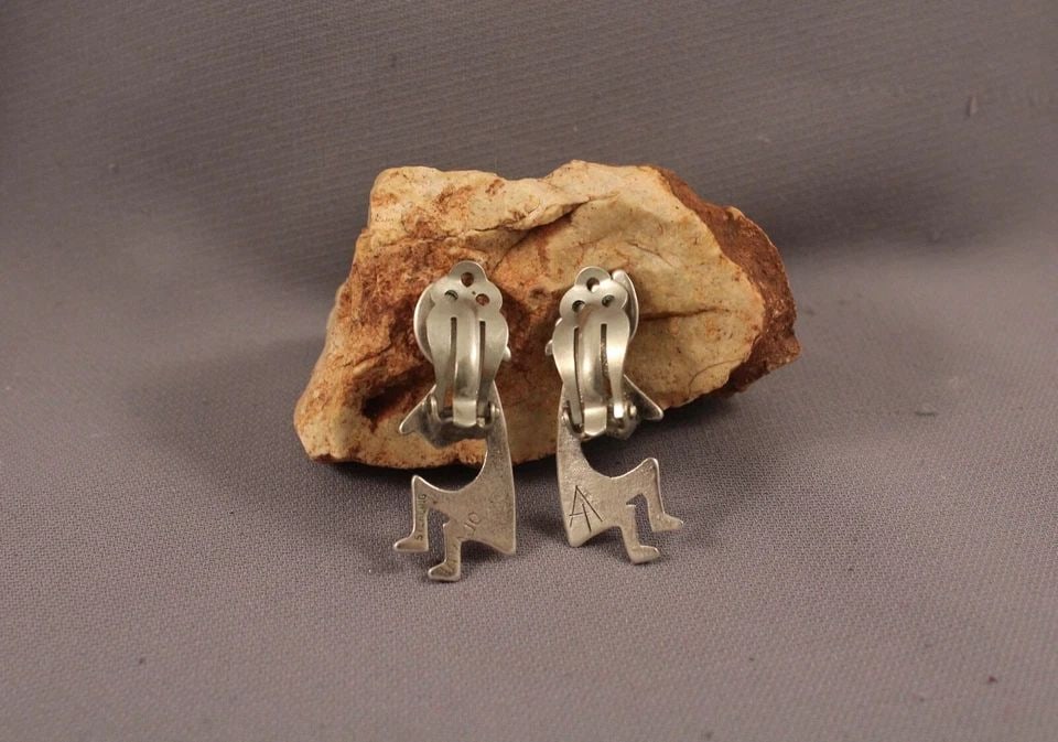 VINTAGE NAVAJO STERLING SILVER EARRINGS - KOKOPELLI: VINTAGE NAVAJO STERLING SILVER EARRINGS - KOKOPELLI Item Description: 1 1/2" Tall P