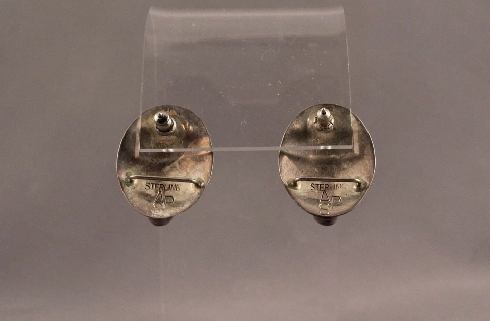 VINTAGE NAVAJO SILVER AND SHELL EARRINGS (1 of 2)