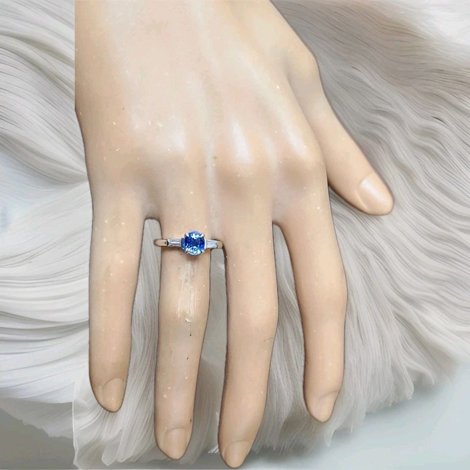 PLATINUM VINTAGE ENGAGEMENT RING 1.26CT NATURAL BLUE KASHMIR SAPPHIRE OVAL GIA (1 of 2)
