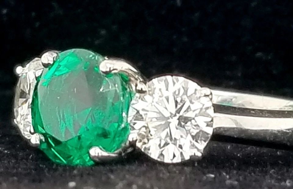 PLATINUM THREE STONES ENGAGEMENT RING 3.67CT. FLAWLESS EMERALD DIAMOND AGL CERT (1 of 2)