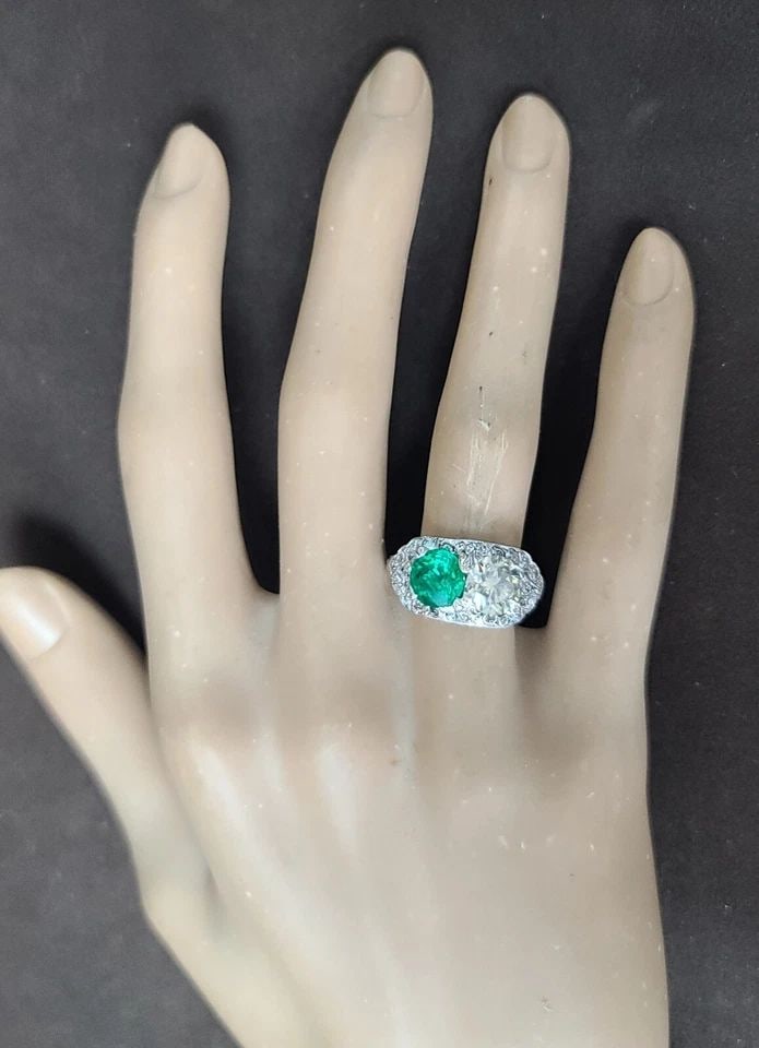 VINTAGE FILIGREE PLATINUM RING 2.68CT. NATURAL DIAMOND EMERALD RING CIRC 1930'S: VINTAGE FILIGREE PLATINUM RING 2.68CT. NATURAL DIAMOND EMERALD RING CIRC 1930'S This vintage platinum ring boasts a stunning 2.68ct. natural diamond set in a pavé style. The cocktail ring is adorned 