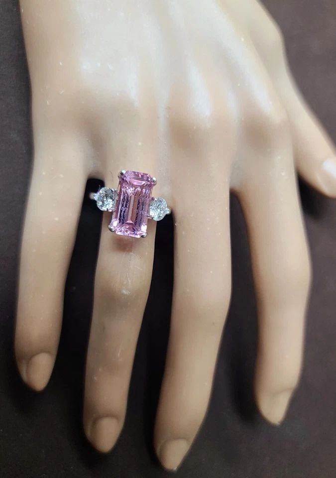 14K WHITE GOLD ENGAGEMENT RING 5.06CT.NATURAL PINK TOURMALINE EMERALD CUT: 14K WHITE GOLD ENGAGEMENT RING 5.06CT.NATURAL PINK TOURMALINE EMERALD CUT GORGEOUS vintage 14K WHITE GOLD engagement ring with natural pink tourmaline emerald shape. Center set natural pink tourmaline