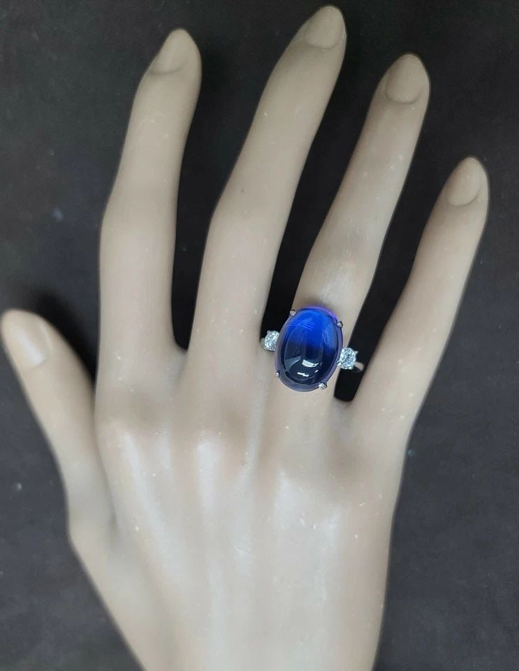 VINTAGE 14K WHITE GOLD ENGAGEMENT 12.07CT.LAB GROWN BLUE SAPPHIRE CABOCHON SHAPE: VINTAGE 14K WHITE GOLD ENGAGEMENT 12.07CT. GEM BLUE SAPPHIRE CABOCHON SHAPE GORGEOUS Vintage 14K WHITE GOLD gem blue sapphire in cabochon oval shape center lab grown blue sapphire weight 12.07ct. size