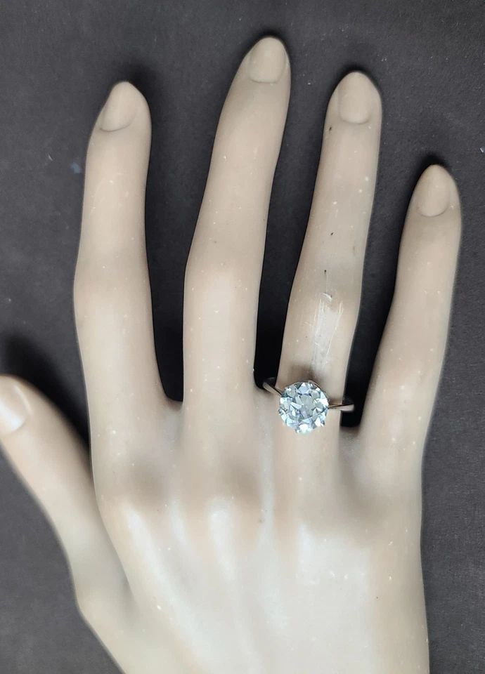 PLATINUM VINTAGE ENGAGEMENT RING 2.35CT. LAB GROWN ROUND OLD EURO CUT DIAMOND: PLATINUM VINTAGE ENGAGEMENT RING 2.35CT. LAB GROWN ROUND OLD EURO CUT DIAMOND This stunning engagement ring from the Art Deco era is truly a one-of-a-kind piece. The ring features a 2.35ct lab-grown o