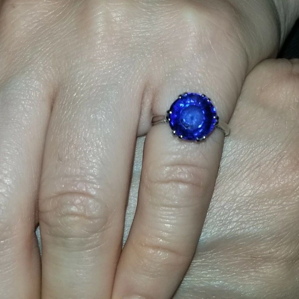 PLATINUM VINTAGE ENGAGEMENT RING 4.52CT.GEM BLUE SAPPHIRE ROUND SHAPE CIRC 1930': PLATINUM VINTAGE ENGAGEMENT RING 4.52CT.GEM BLUE SAPPHIRE ROUND SHAPE CIRC 1930' Gorgeous Vintage antique Platinum Engagement sapphire ring center round lab grown blue sapphire sapphire weight 4.52ct.
