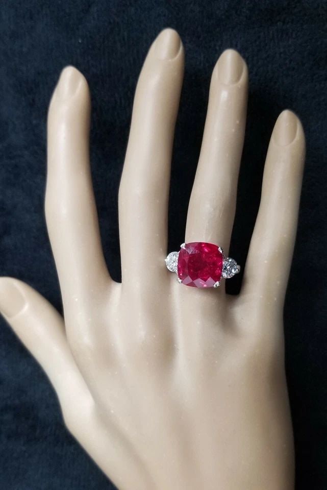 VINTAGE 14K WHITE GOLD ENGAGEMENT RING 9.23CT LAB GROWN RUBY CUSHION SHAPE (1 of 2)