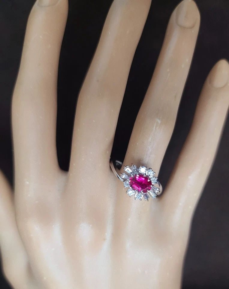 18K WHITE GOLD VINTAGE BALLERINA RING 1.10CT.NATURAL OVAL RUBY GIA CERT. (1 of 2)