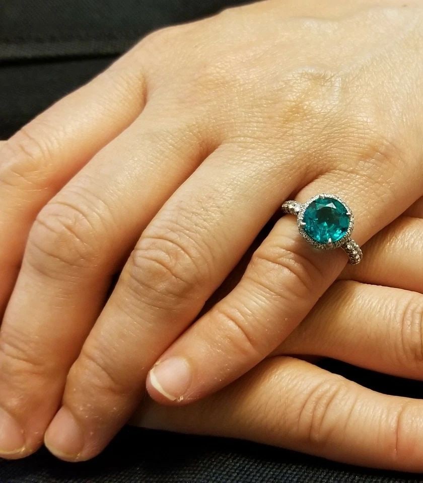 PLATINUM ENGAGEMENT DIAMOND RING 3.83CT. LAB GROWN GREEN EMERALD ROUND SHAPE (1 of 2)