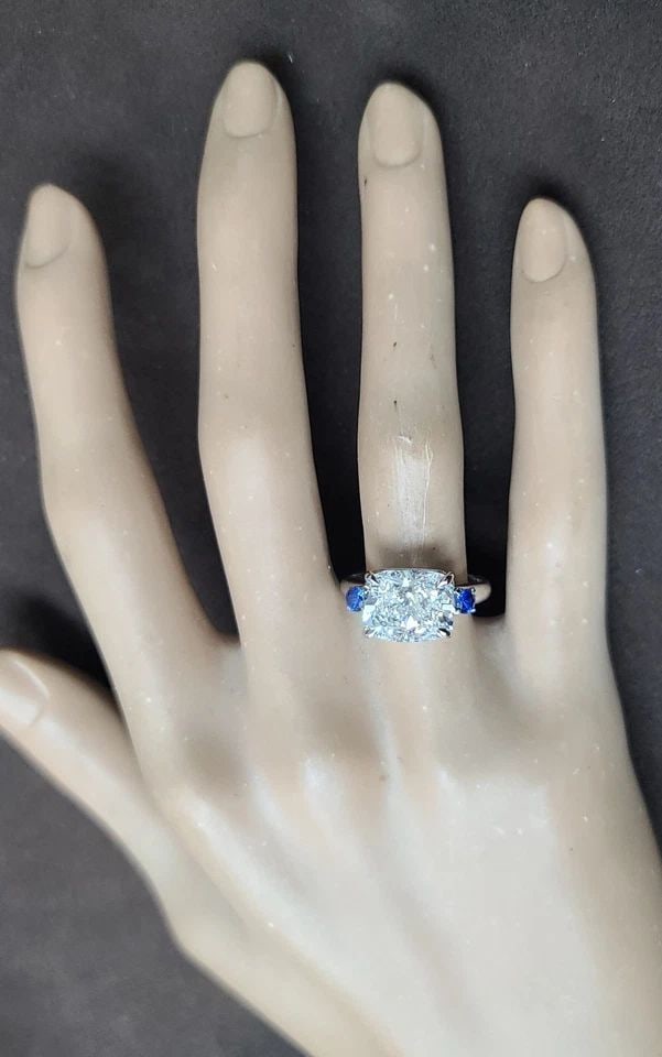VINTAGE PLATINUM ENGAGEMENT RING 4.37CT. LAB GROWN DIAMOND CUSHION SHAPE F-VS2 (1 of 2)