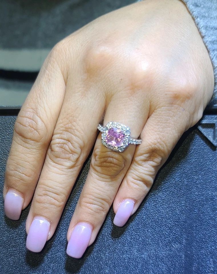 18K WHITE GOLD ENGAGEMENT RING 2.10CT. NATURAL PINK SAPPHIRE RADIANT SHAPE GIA (1 of 2)