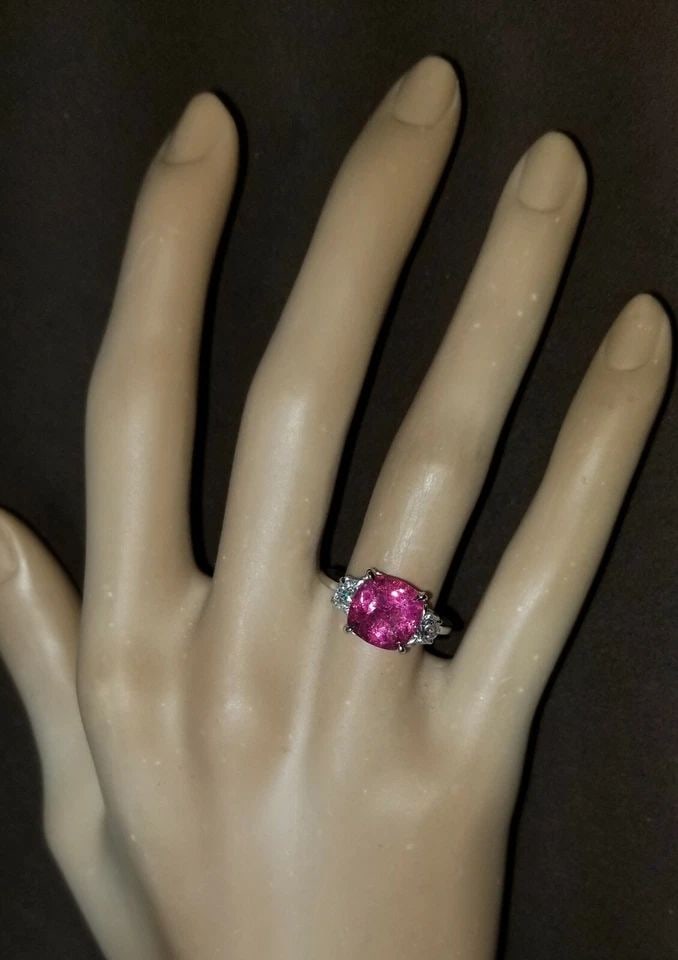 VINTAGE 14K WHITE GOLD ENGAGEMENT RING 2.79CT.NATURAL PINK TOURMALINE CUSHION: VINTAGE 14K WHITE GOLD ENGAGEMENT RING 2.79CT.NATURAL PINK TOURMALINE CUSHION GORGEOUS vintage 14K WHITE GOLD engagement ring natural pink tourmaline cushion shape ,center set natural pink tourmaline 