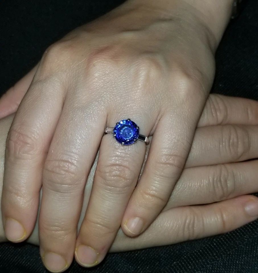 VINTAGE 18K WHITE GOLD ENGAGEMENT RING 4.35CT.LAB GROWN BLUE SAPPHIRE ROUND CUT (1 of 2)