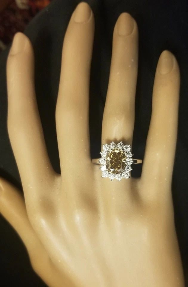 14K WHITE GOLD ENGAGEMENT RING 4.92CT. CHAMPAGNE MOISSANITE CUSHION SHAPE VVS1 (1 of 2)