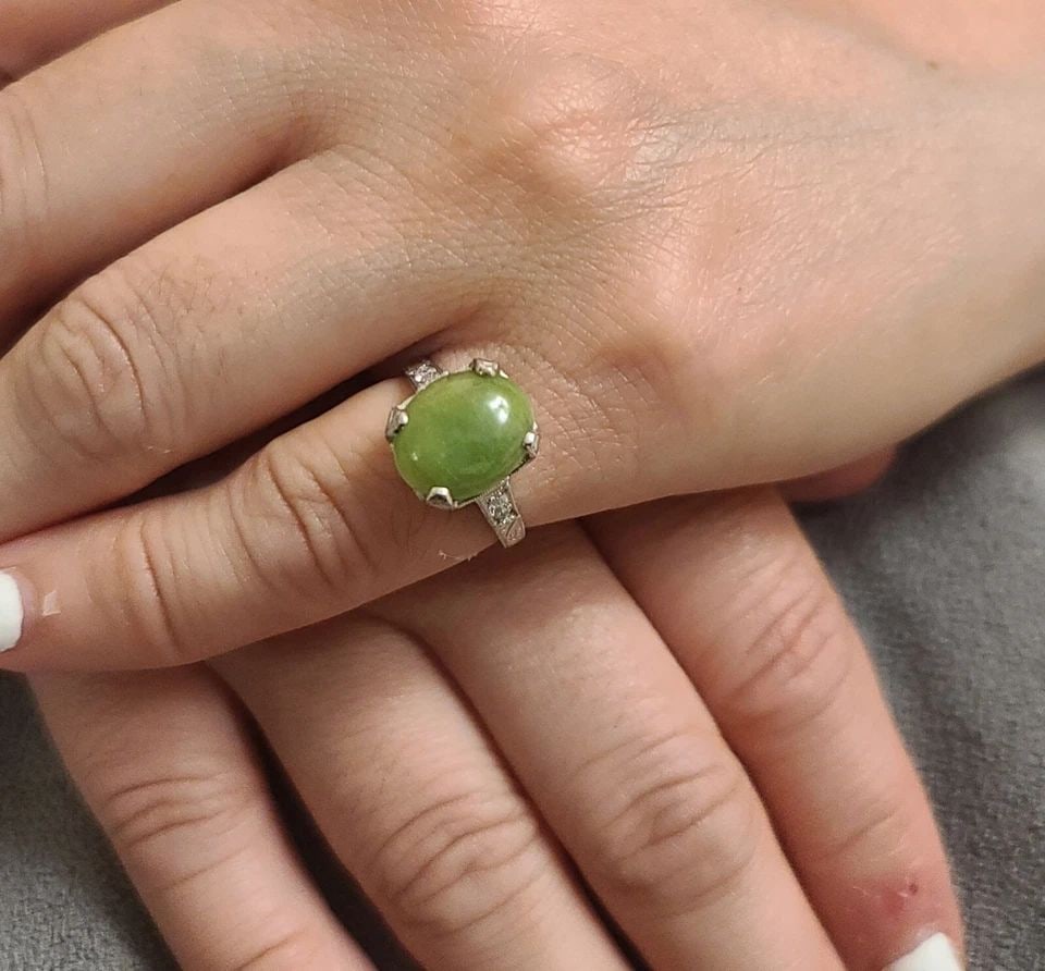 1920S VINTAGE PLATINUM 3.65CT.NATURAL GREEN JADE & DIAMOND RING – GIA CERTIFIED: 3.65CT. ANTIQUE ART DECO FILIGREE PLATINUM RING NATURAL GREEN JADE GIA CERT Gorgeous Vintage natural green jade in platinum ring circ 1920's center set beautiful natural green jade weight 3.65ct. size