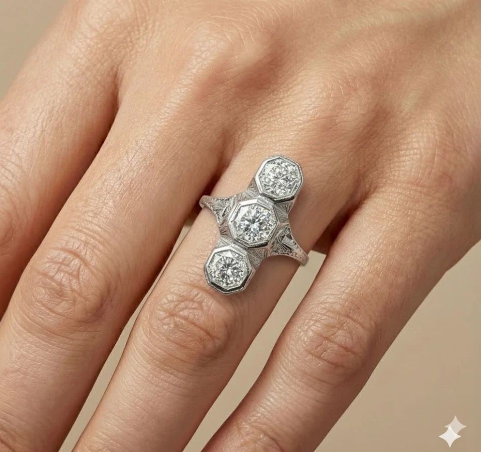 14K WHITE GOLD ART DECO FILIGREE 0.65CT.NATURAL EURO ROUND DIAMOND RING 1930'S: 14K WHITE GOLD ART DECO FILIGREE 0.65CT.NATURAL EURO ROUND DIAMOND RING 1930'S Gorgeous vintage Art Deco filigree diamond ring crafted in 14K white gold, circa 1930s. The center features three natural